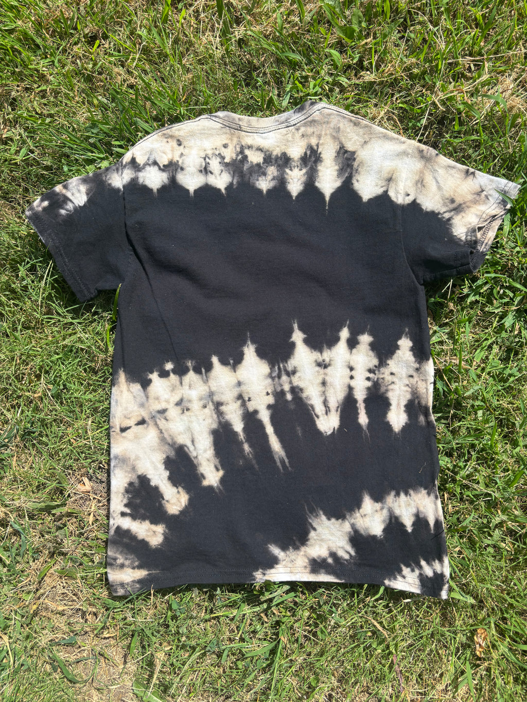 Short Sleeve Decoloured Spiral Tee